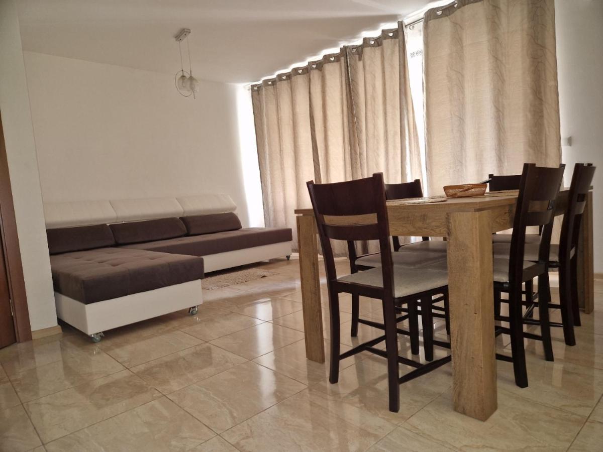 Sea Garden Marina 2 Apartment וארנה מראה חיצוני תמונה