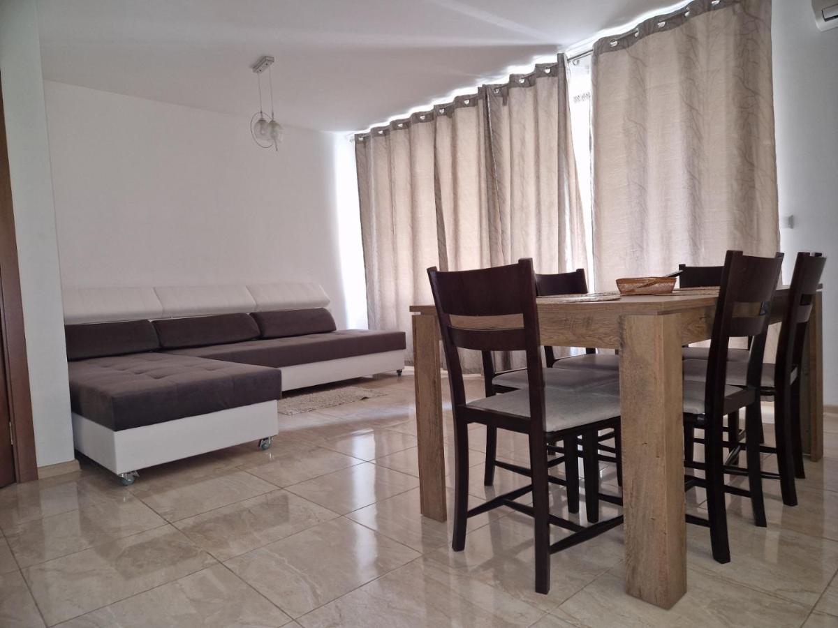 Sea Garden Marina 2 Apartment וארנה מראה חיצוני תמונה